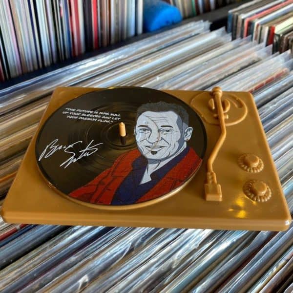תחתיות בצורת תקליט עם סטנד מעוצב בצורת פטיפון דגם GOLD