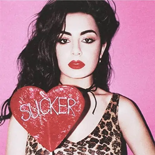 Charli XCX – Sucker
