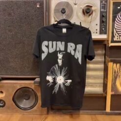 SUN RA חולצה שחורה