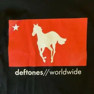 חולצה שחורה DEFTONES