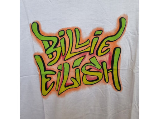 חולצה לבנה Billie Eillish Logo